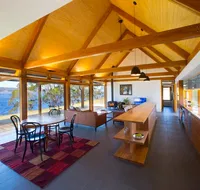 Coast House Tasmania - Kingaroy Accommodation
