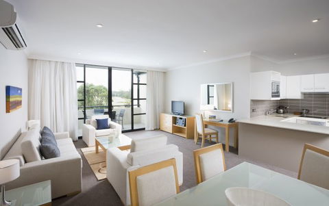 Mercure Kooindah Waters Central Coast - Kingaroy Accommodation 3