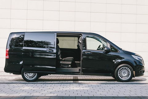 Adelaide Airport To Hotel Round-Trip Private Business Transfer - Kingaroy Accommodation 1