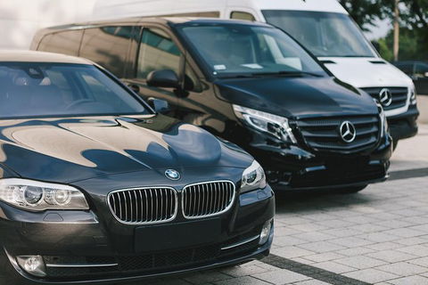 Adelaide Airport To Hotel Round-Trip Private Business Transfer - Kingaroy Accommodation 0