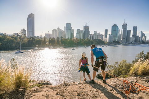 Abseiling The Kangaroo Point Cliffs In Brisbane - Kingaroy Accommodation 4