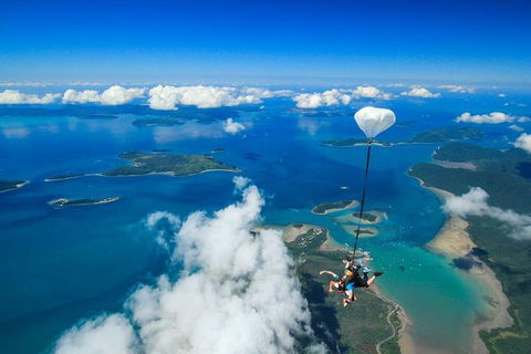 Airlie Beach Tandem Skydive - Kingaroy Accommodation 2