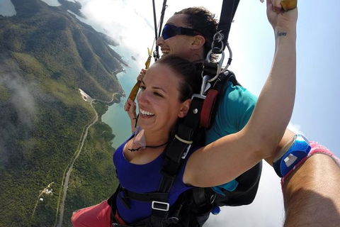 Airlie Beach Tandem Skydive - Kingaroy Accommodation 3