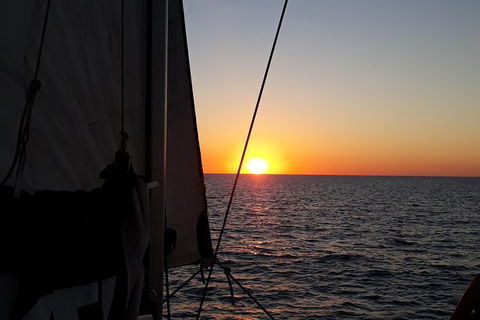 Sunset 3-Hour Cruise From Darwin Includes Dinner And Sparkling Wine - Kingaroy Accommodation 5