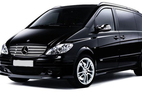 Arrival Private Transfer Sydney Airport SYD To Sydney In Luxury Van V Class - Kingaroy Accommodation 0