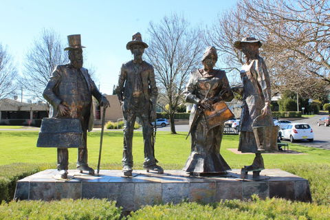 Dad, Dave, Mum And Mabel - Kingaroy Accommodation 0