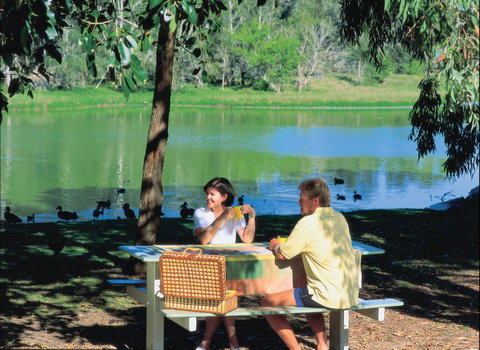 Moore Park - Kingaroy Accommodation 2