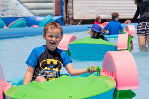 Waterworld Central - Mobile Inflatable Waterpark - Kingaroy Accommodation 2