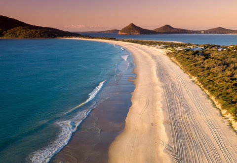 Bennetts Beach - Kingaroy Accommodation 0