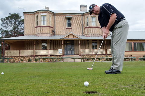Lithgow Golf Club - Kingaroy Accommodation 0