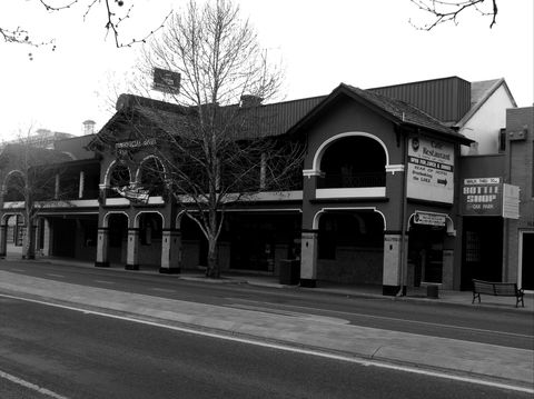 Ned Kelly Touring Route - Benalla - Kingaroy Accommodation 2