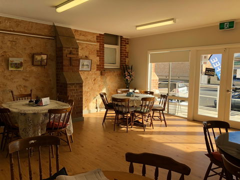 Anglican Community Cafe, Limestone Art Gallery & Cornish Garden - Kingaroy Accommodation 2