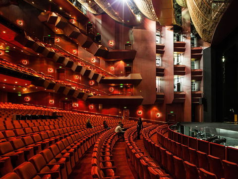 Arts Centre Melbourne - Kingaroy Accommodation 2