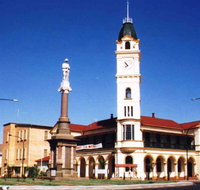 Bundaberg War Memorial - Kingaroy Accommodation