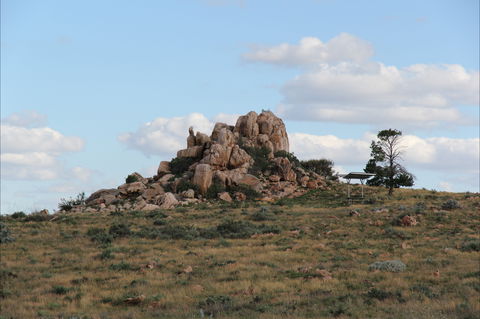 Castle Rock Walk And Lookout - Kingaroy Accommodation 1