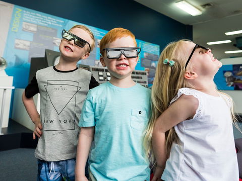 CSIRO Parkes Radio Telescope Visitor Centre - Kingaroy Accommodation 2