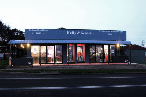 Kelly & Gemelli - Art And Design - Kingaroy Accommodation 0
