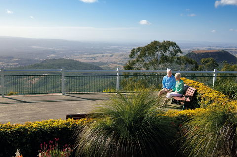 Picnic Point Lookout And Parkland - Kingaroy Accommodation 0