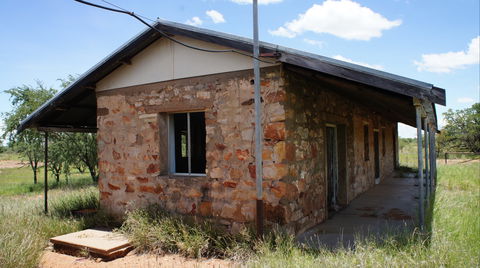 Powell Creek Telegraph Station - Kingaroy Accommodation 0
