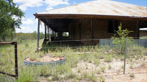 Powell Creek Telegraph Station - Kingaroy Accommodation 1