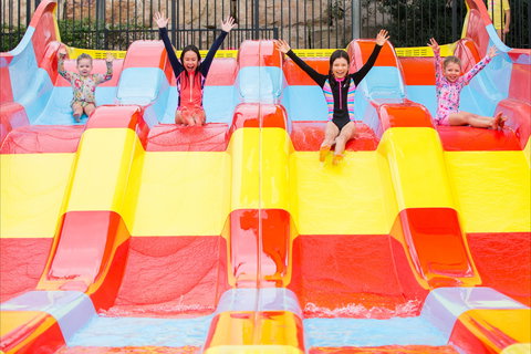 Raging Waters Sydney - Kingaroy Accommodation 1