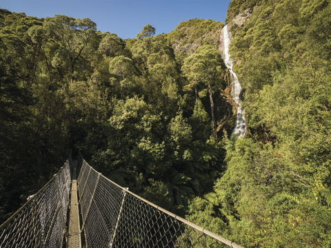 Montezuma Falls - Kingaroy Accommodation 1