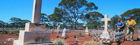Old Pioneer Cemetery Coolgardie - Kingaroy Accommodation 0