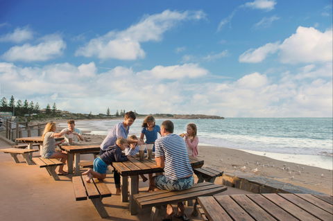 Port Elliot - Kingaroy Accommodation 1