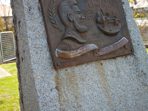 Thunderbolt's Statue And Constable Walker Memorial - Kingaroy Accommodation 1