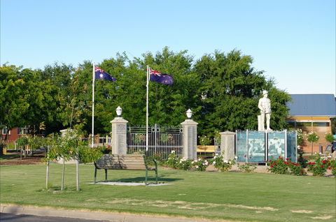 WW1 Memorial Park - Kingaroy Accommodation 1