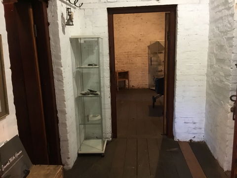 Bridgetown Police Station Museum 1880 - Kingaroy Accommodation 2