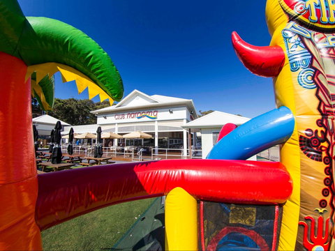 Club Narooma - Kingaroy Accommodation 2