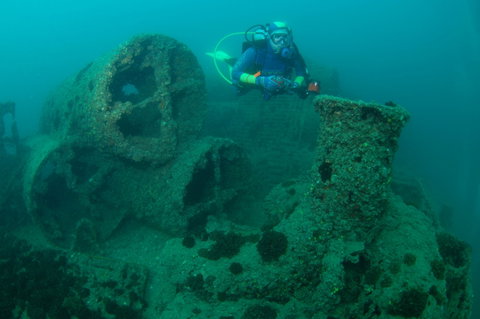 Cochrane Artificial Reef Dive Site - Kingaroy Accommodation 1