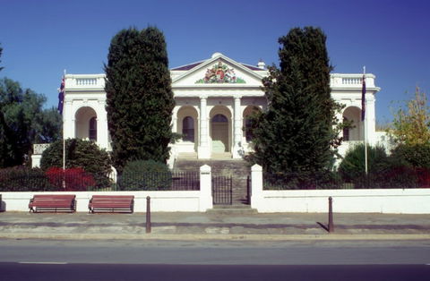 The Yass Courthouse - Kingaroy Accommodation 2