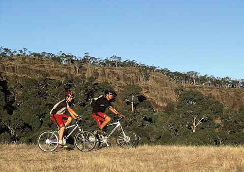 Victoria's High Country - Kingaroy Accommodation 2