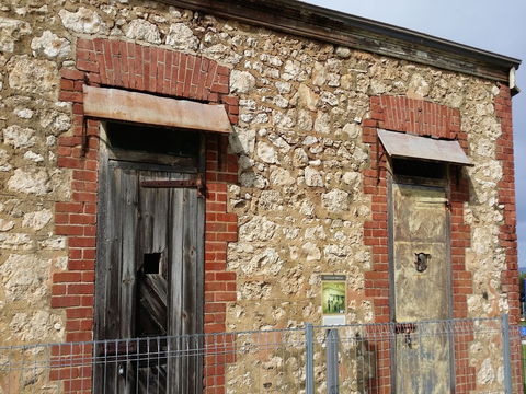 A Walk Back In Time Time Trail - Kingscote - Kingaroy Accommodation 0