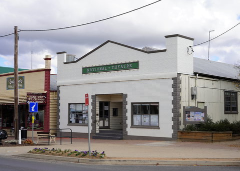 Braidwood Visitors Information Centre At The Theatre - Kingaroy Accommodation 0