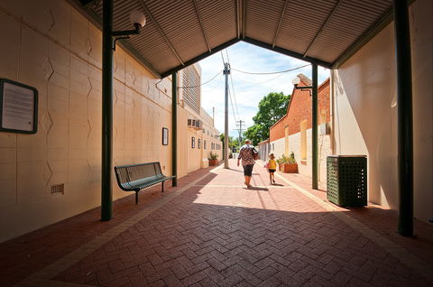 Kiesling Lane Heritage Walk - Kingaroy Accommodation 0