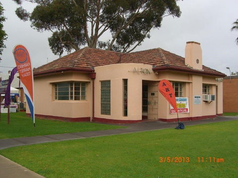 Alton Gallery Echuca - Kingaroy Accommodation 0