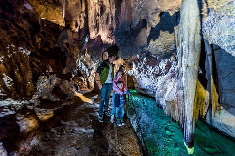 Jenolan Caves: Imperial-Diamond Cave Tour - Kingaroy Accommodation 0