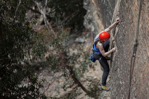 Small-Group Weekend Rock Climbing Adventure From Katoomba - Kingaroy Accommodation 1