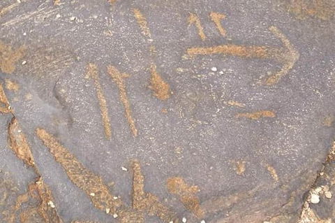 Aboriginal Rock Art - Kingaroy Accommodation 4