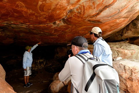 Groote Eylandt Tour: Hanging Rock Cave Paintings - Kingaroy Accommodation 2