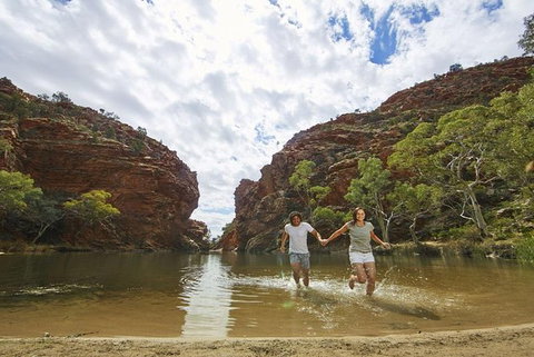 Full-Day West MacDonnell Ranges Tour From Alice Springs - Kingaroy Accommodation 1