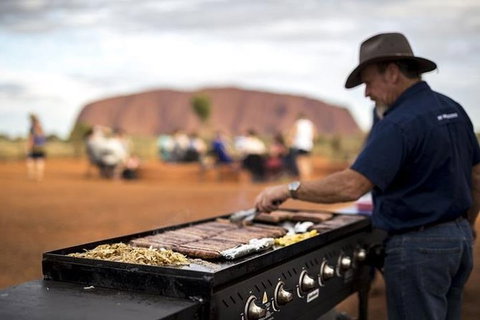 Sunset Australian Barbecue Dinner In Uluru - Kingaroy Accommodation 1