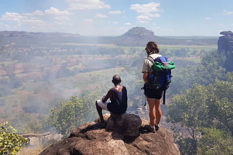 Arnhem Land Injalak Hill Full-Day Tour From Darwin - Kingaroy Accommodation 9