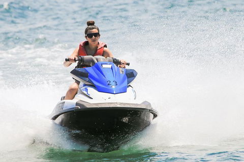 Jet Ski Rental With Free Tutorial In The Heart Of Surfers Paradise - Kingaroy Accommodation 2