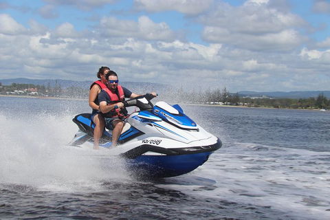Jet Ski Rental With Free Tutorial In The Heart Of Surfers Paradise - Kingaroy Accommodation 7