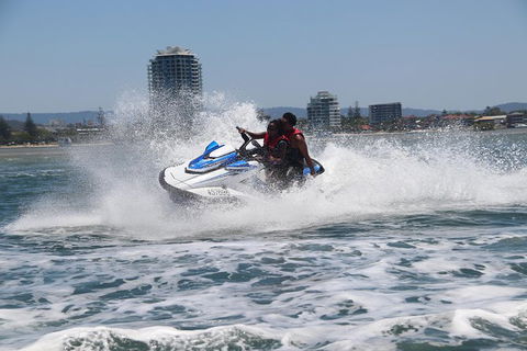 Jet Ski Rental With Free Tutorial In The Heart Of Surfers Paradise - Kingaroy Accommodation 6