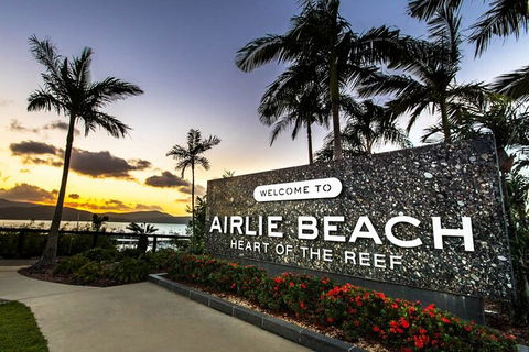 Airport Transfers - One Way Share Shuttle Service - Kingaroy Accommodation 1